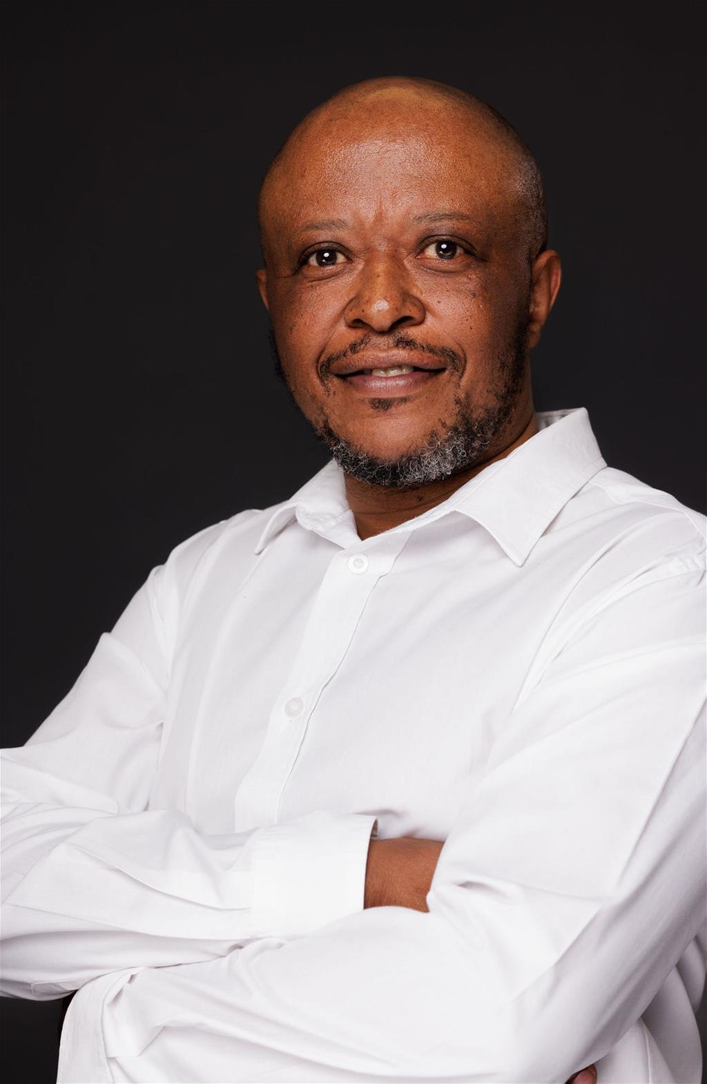Dr Nkosinathi Mpalami