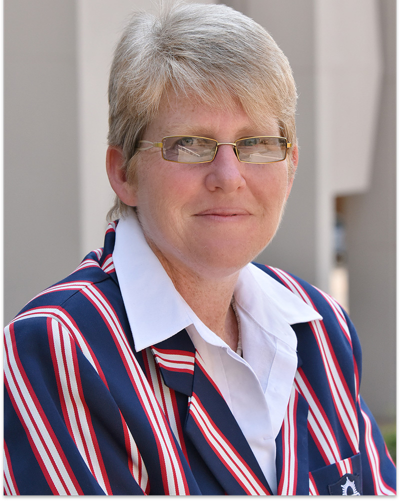 Dr  Danila Wessels
